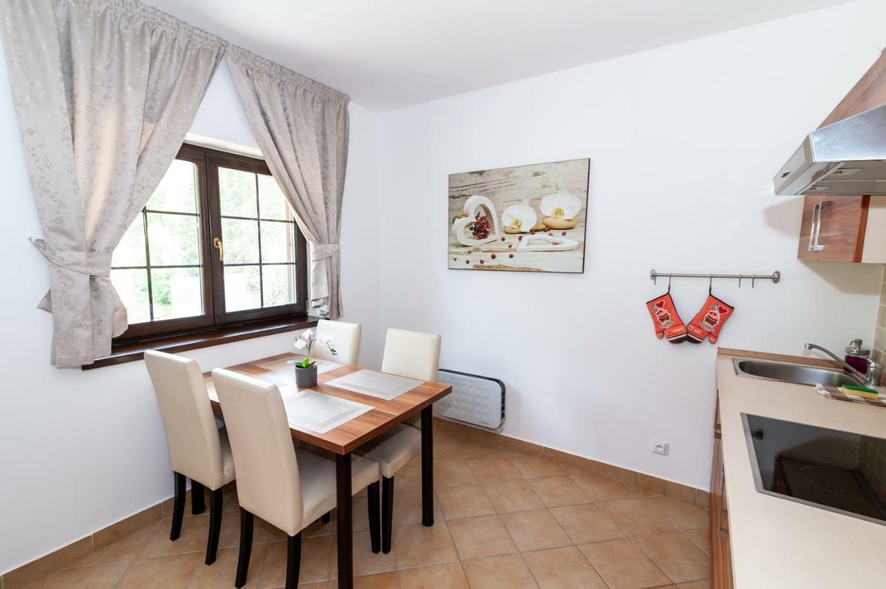 Vila Helena - Apartman Helena 15 Apartment รูชอมแบรอค ภายนอก รูปภาพ